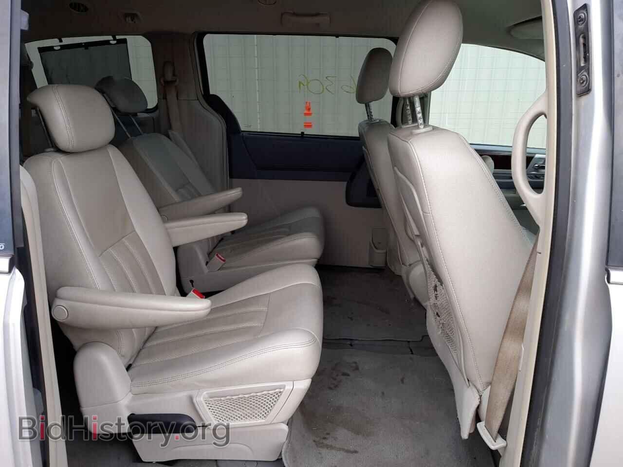 2009 CHRYSLER MINIVAN - VIN: 2A8HR54139R676379 - Фото 6