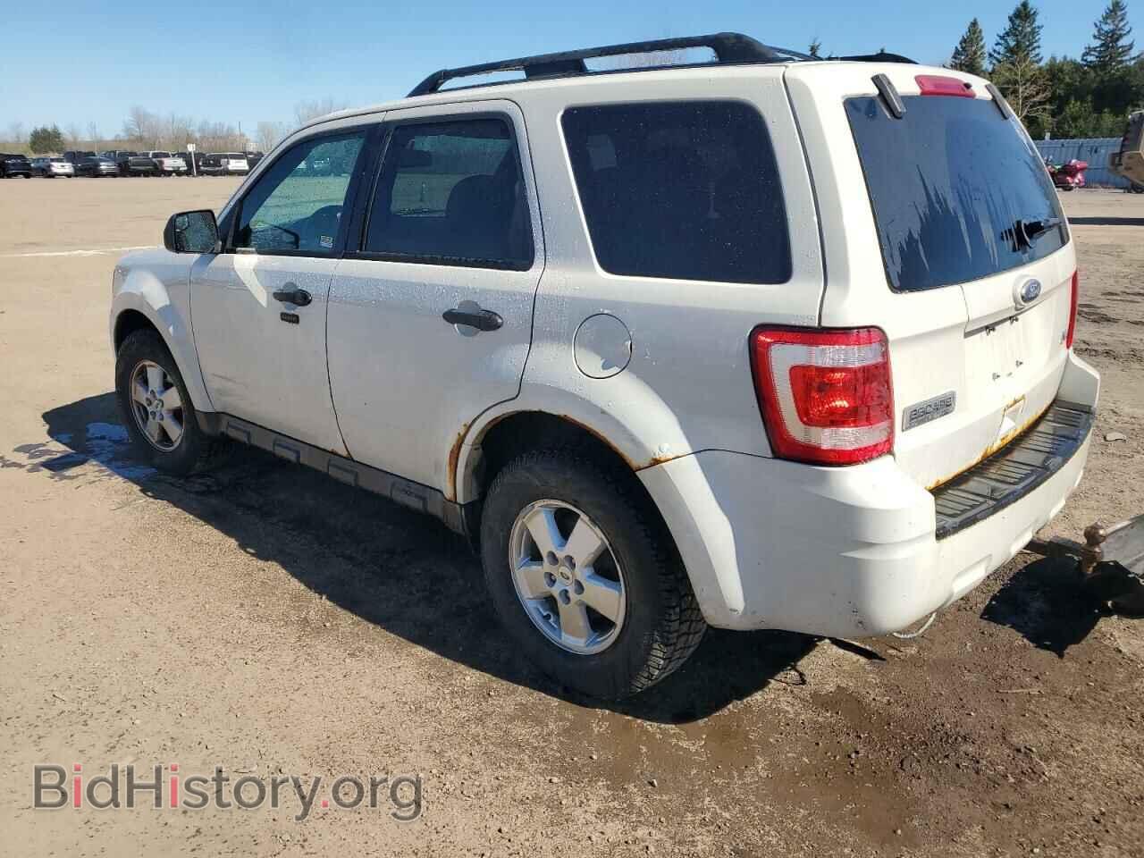 2011 FORD ESCAPE - VIN: 1FMCU9DG1BKC27181 - Фото 2