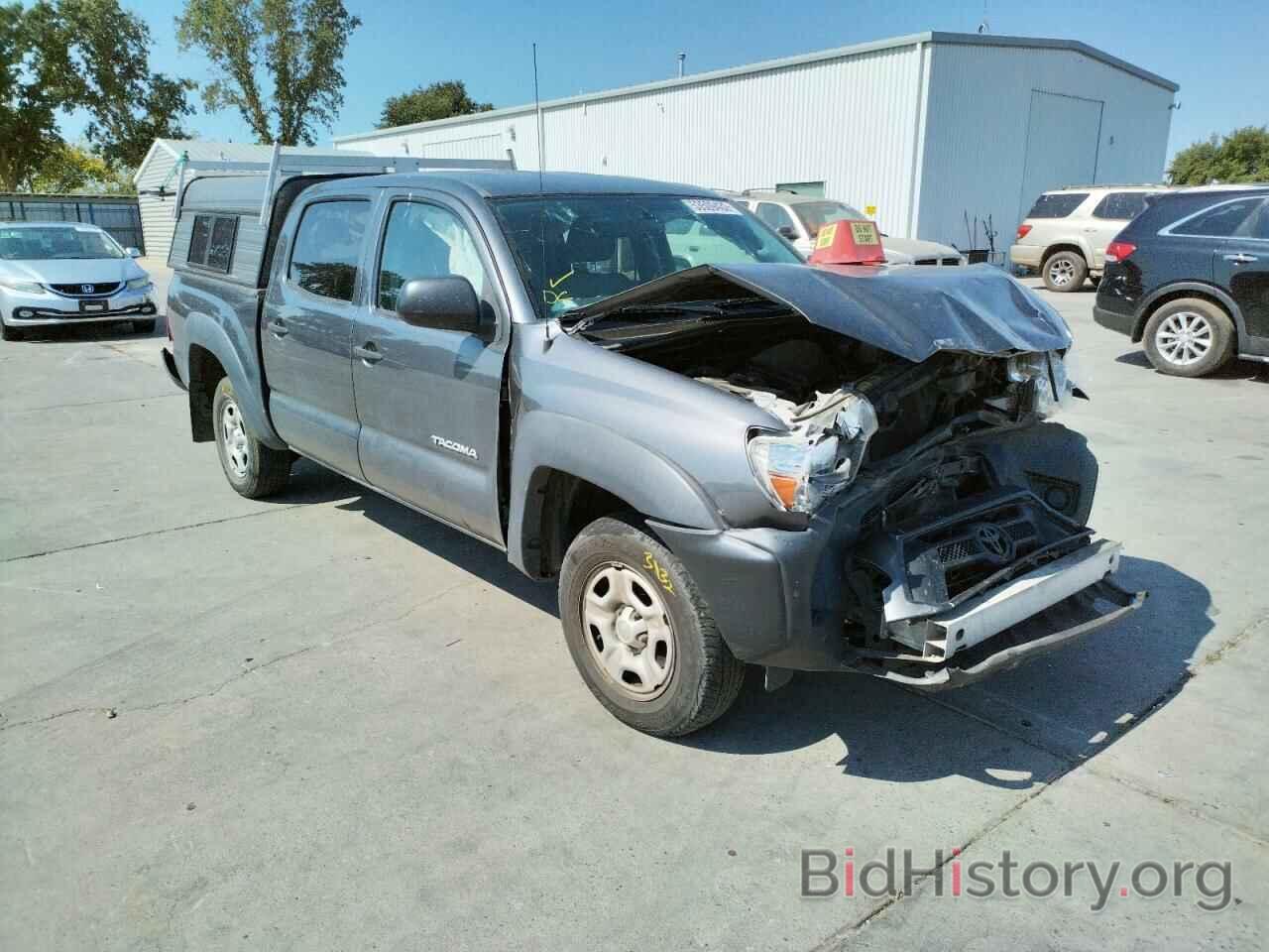 Photo 5TFJX4CN8FX047730 - TOYOTA TACOMA 2015