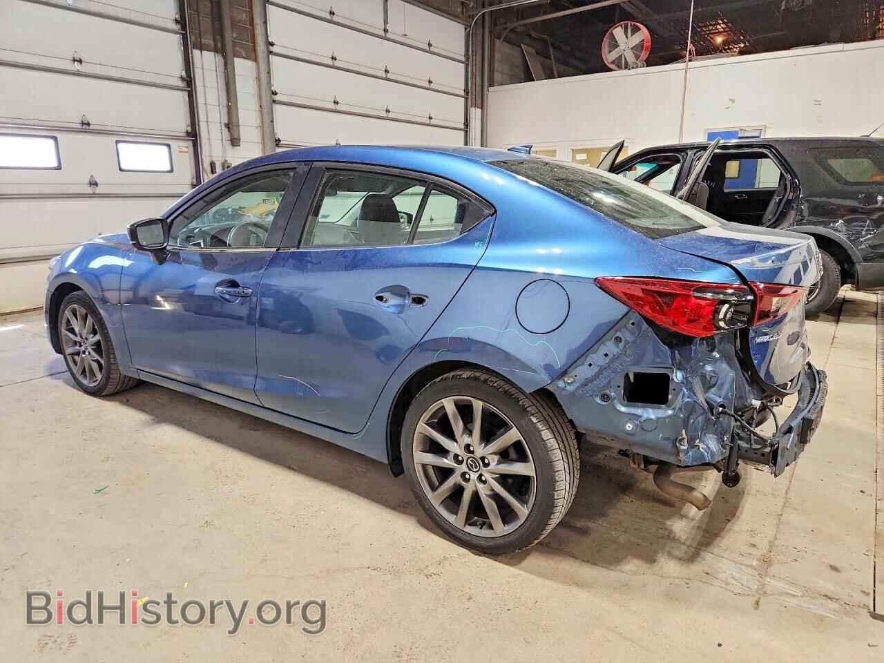 2018 MAZDA 3 - VIN: 3MZBN1V38JM189222 - Фото 2