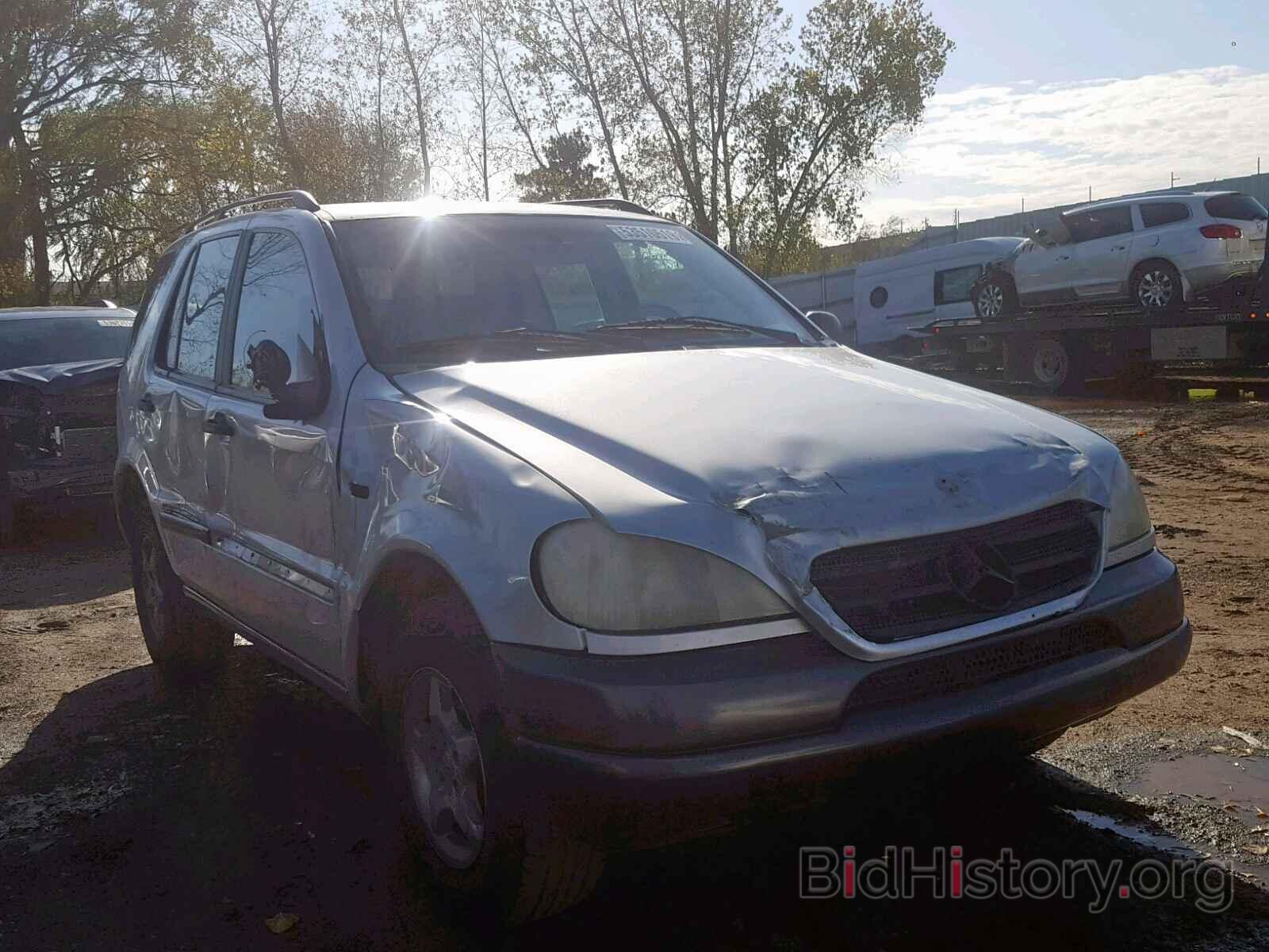 Photo 4JGAB54E8XA128701 - MERCEDES-BENZ ML 320 1999