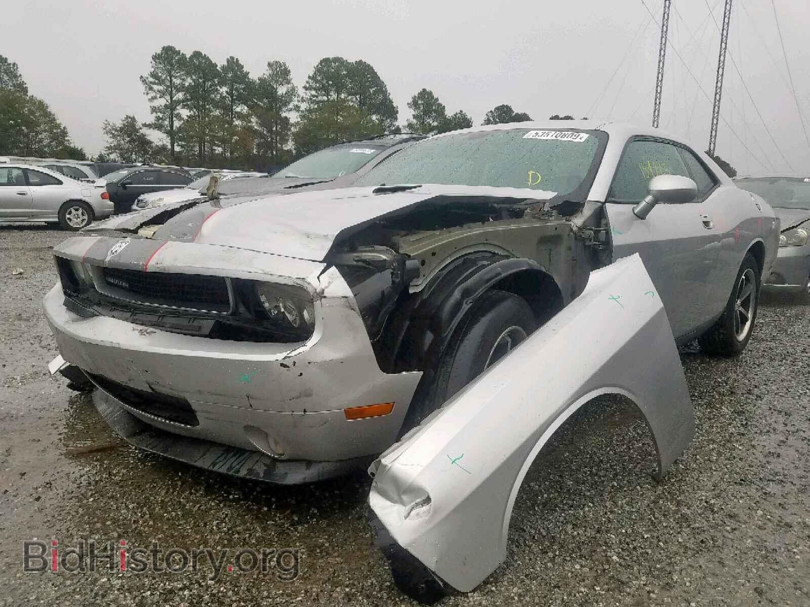 2010 DODGE CHALLENGER - VIN: 2B3CJ4DV0AH111802 - Photo 2