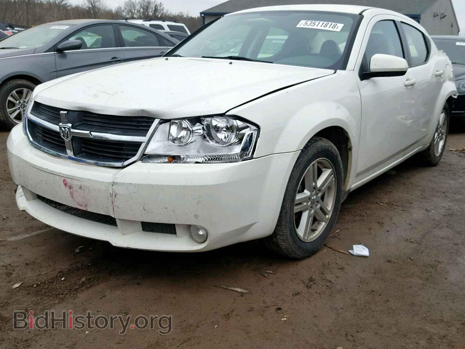 2010 DODGE AVENGER - VIN: 1B3CC5FB8AN136070 - Фото 2
