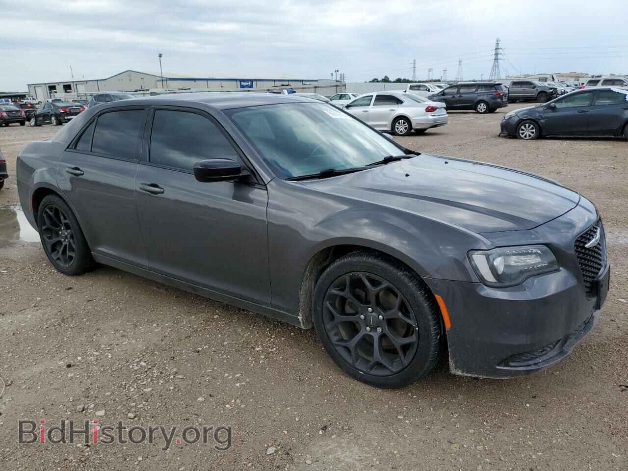 2019 CHRYSLER 300 - VIN: 2C3CCAAG0KH727129 - Фото 4