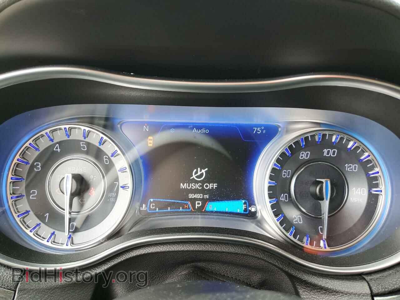 2019 CHRYSLER 300 - VIN: 2C3CCAAG0KH727129 - Фото 9