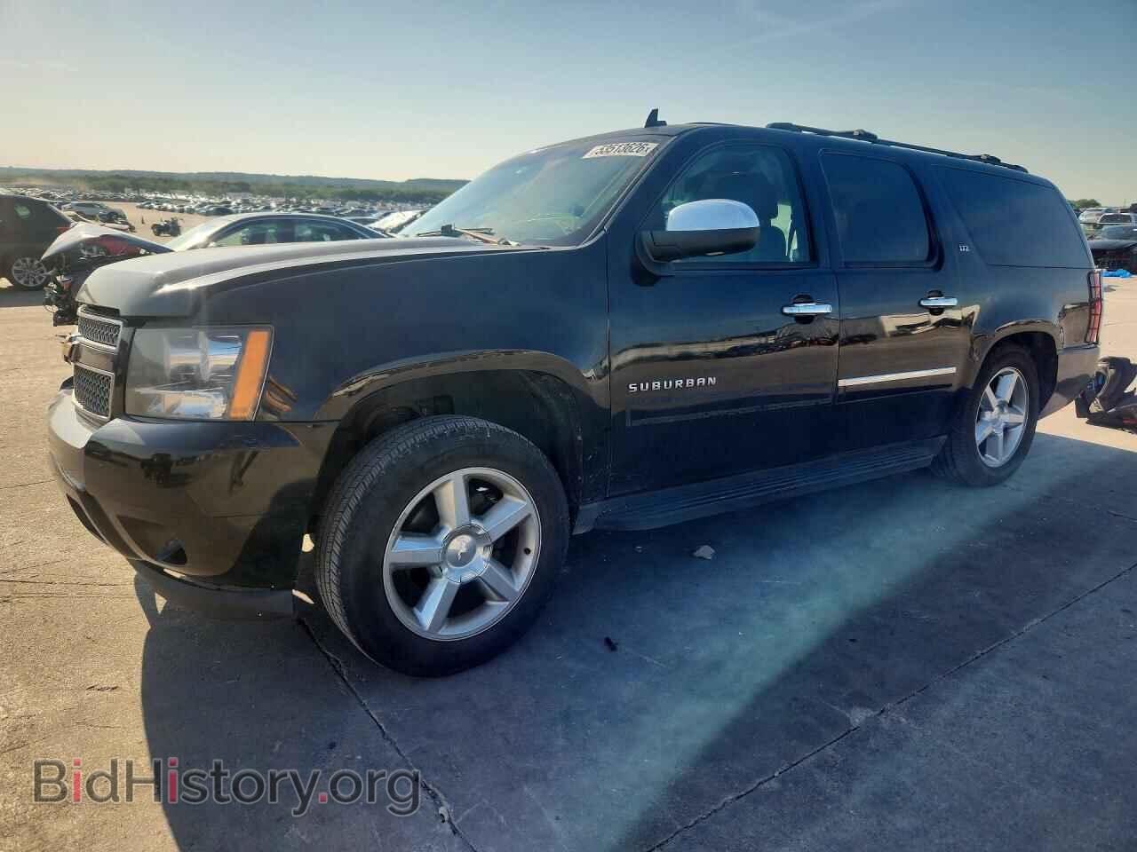 Photo 1GNSCKE06BR390872 - CHEVROLET SUBURBAN 2011