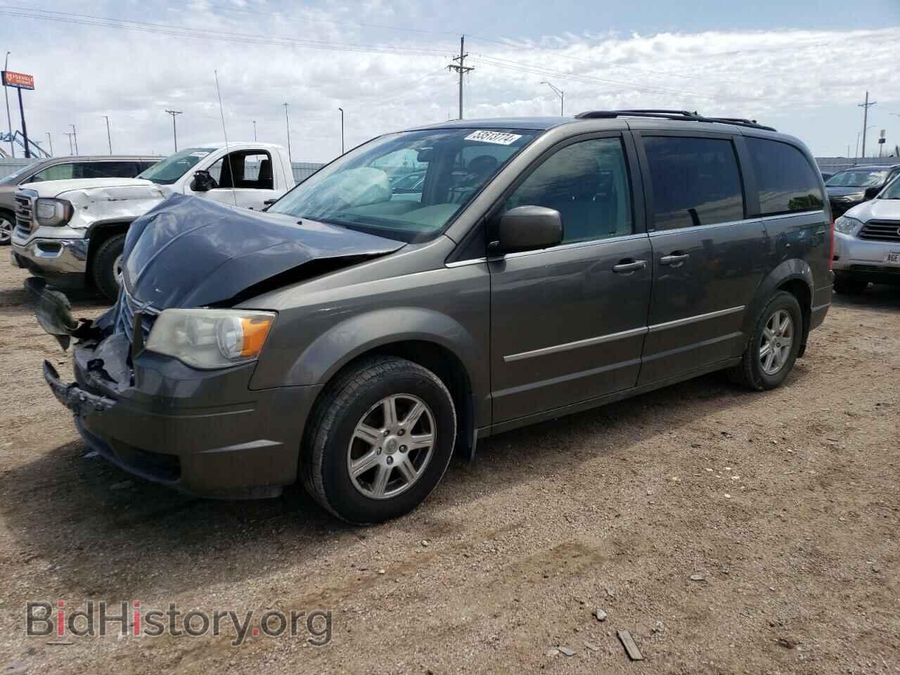 Photo 2A4RR5D10AR392332 - CHRYSLER MINIVAN 2010
