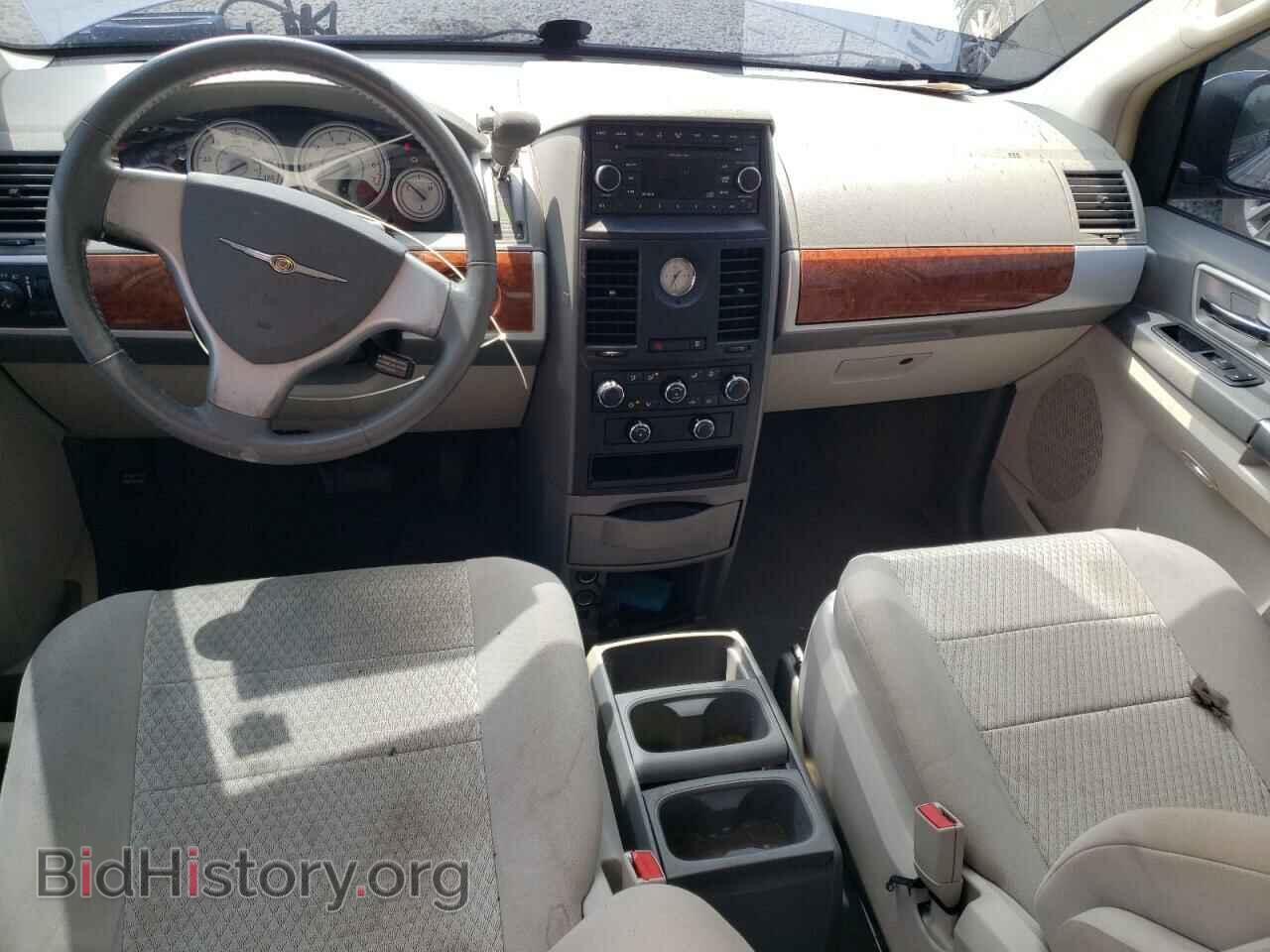 2008 CHRYSLER MINIVAN - VIN: 2A8HR54P28R841194 - Фото 8