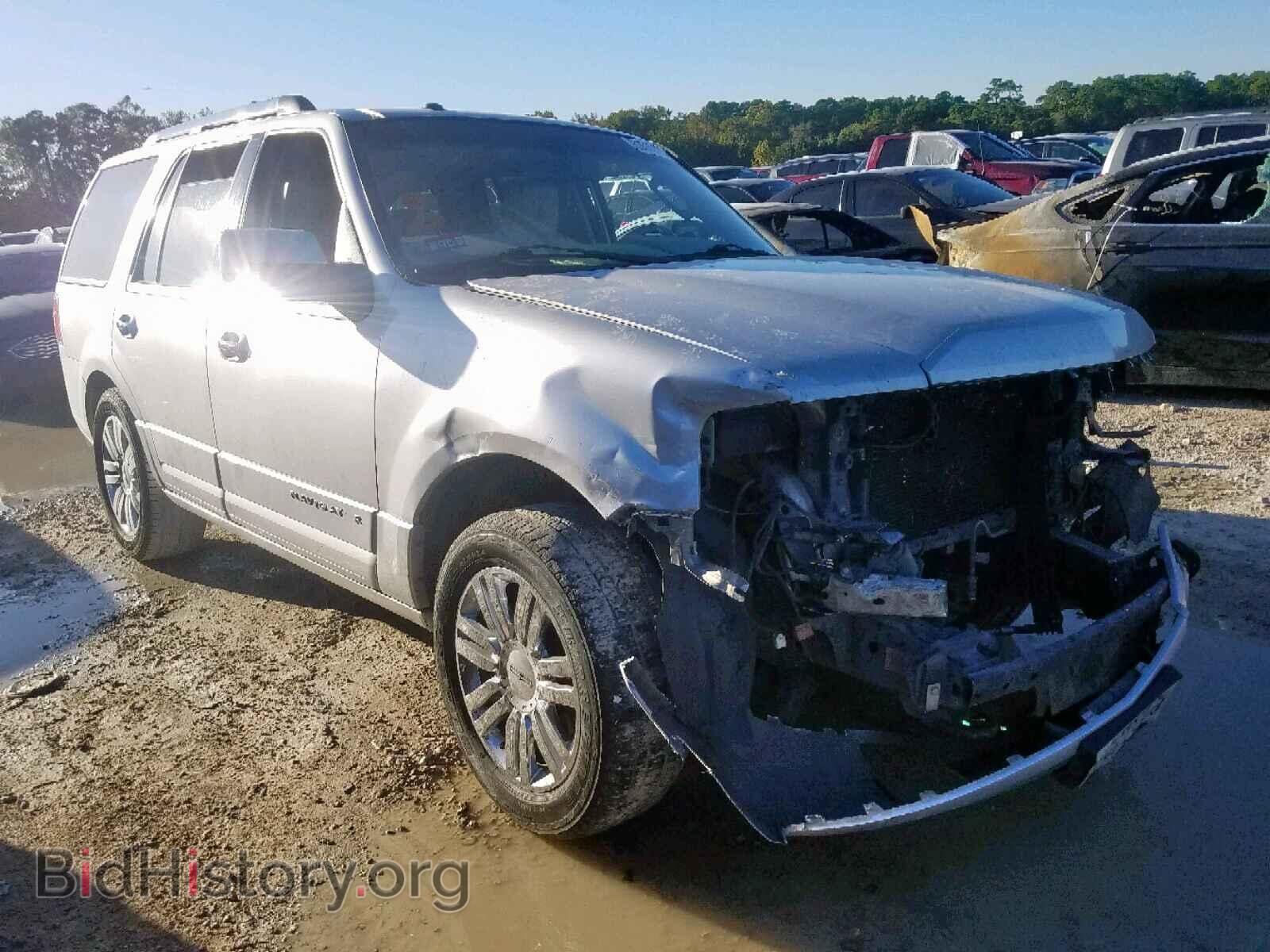 Photo 5LMJJ2H51AEJ09755 - LINCOLN NAVIGATOR 2010