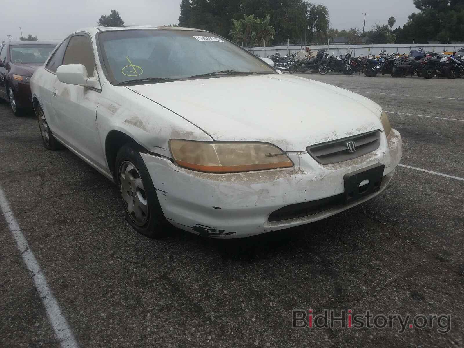 Photo 1HGCG3251YA016914 - HONDA ACCORD 2000