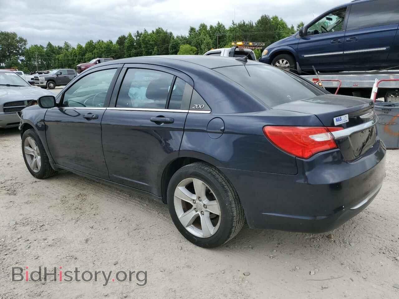 2011 CHRYSLER 200 - VIN: 1C3BC1FBXBN592855 - Фото 2