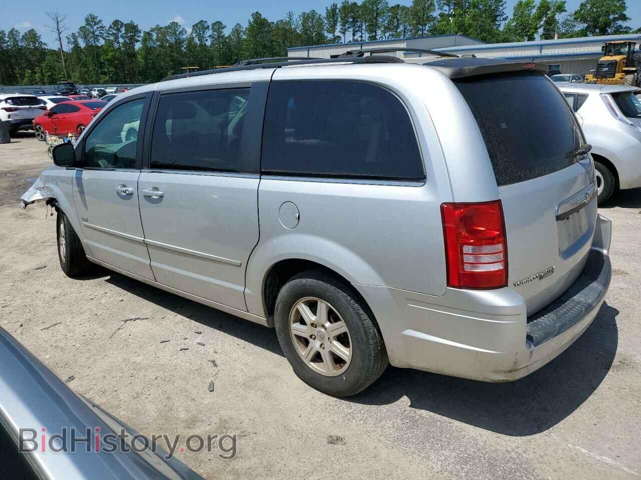 2008 CHRYSLER MINIVAN - VIN: 2A8HR54P98R783083 - Фото 2