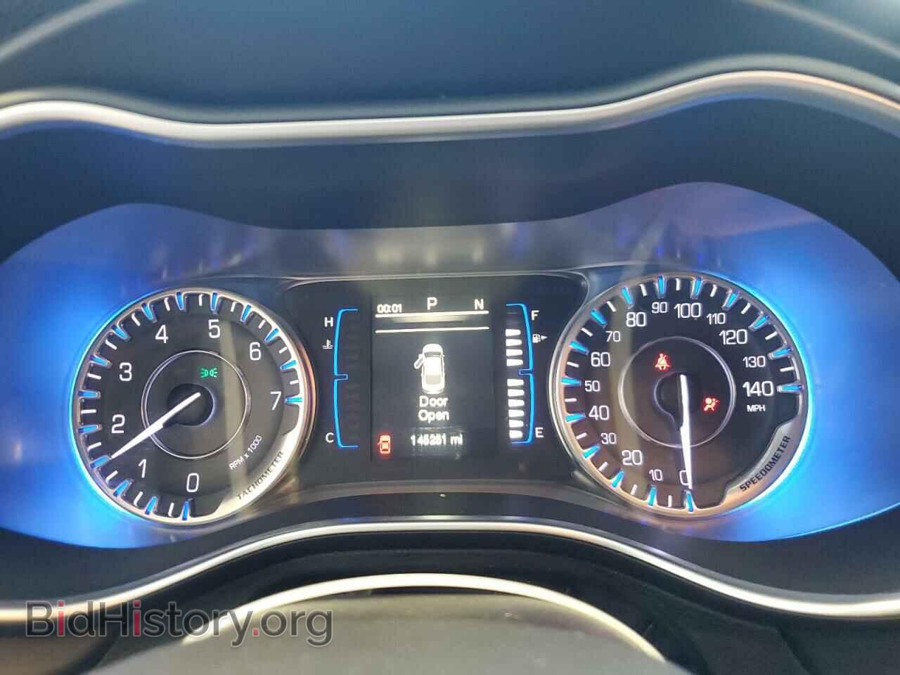 2015 CHRYSLER 200 - VIN: 1C3CCCABXFN534466 - Фото 9