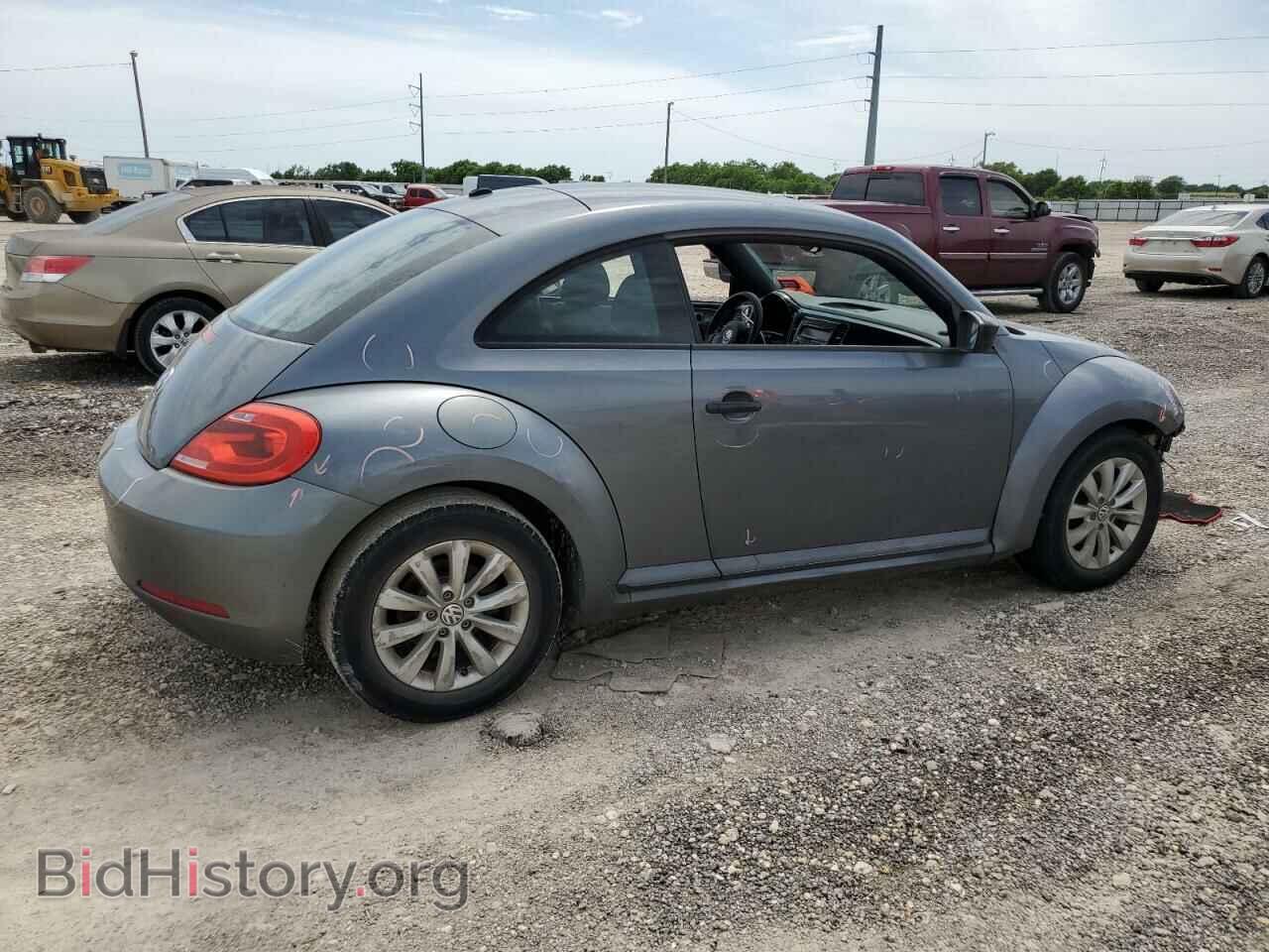 2013 VOLKSWAGEN BEETLE - VIN: 3VWFP7AT1DM637356 - Фото 3