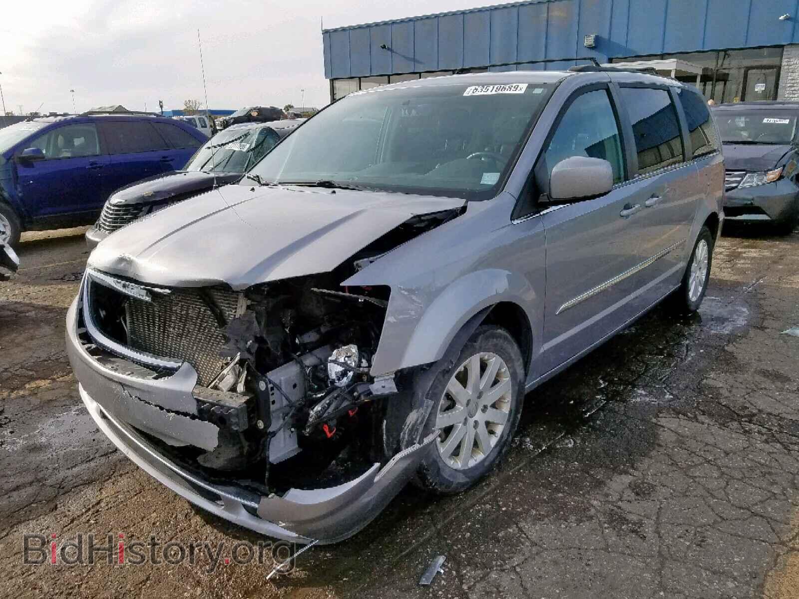 2014 CHRYSLER TOWN & COU - VIN: 2C4RC1BG7ER198720 - Фото 2