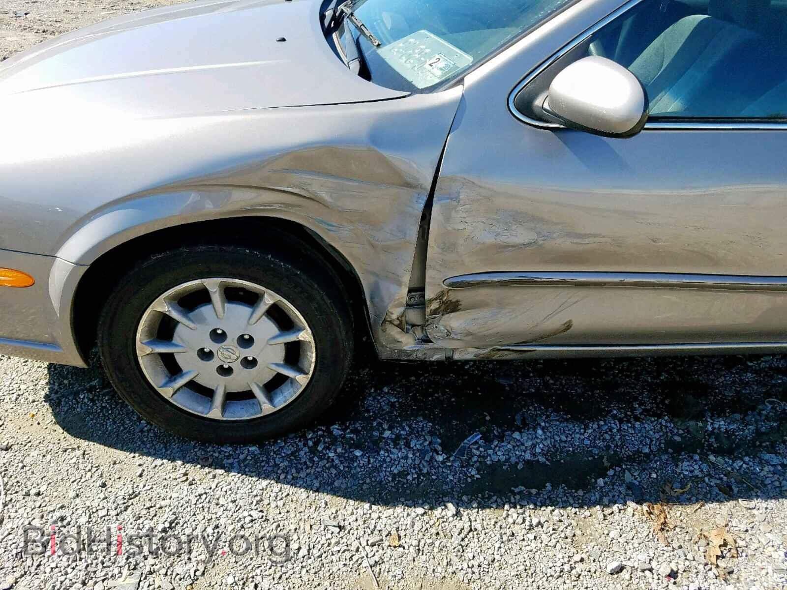 2000 NISSAN MAXIMA - VIN: JN1CA31D7YT744060 - Photo 9