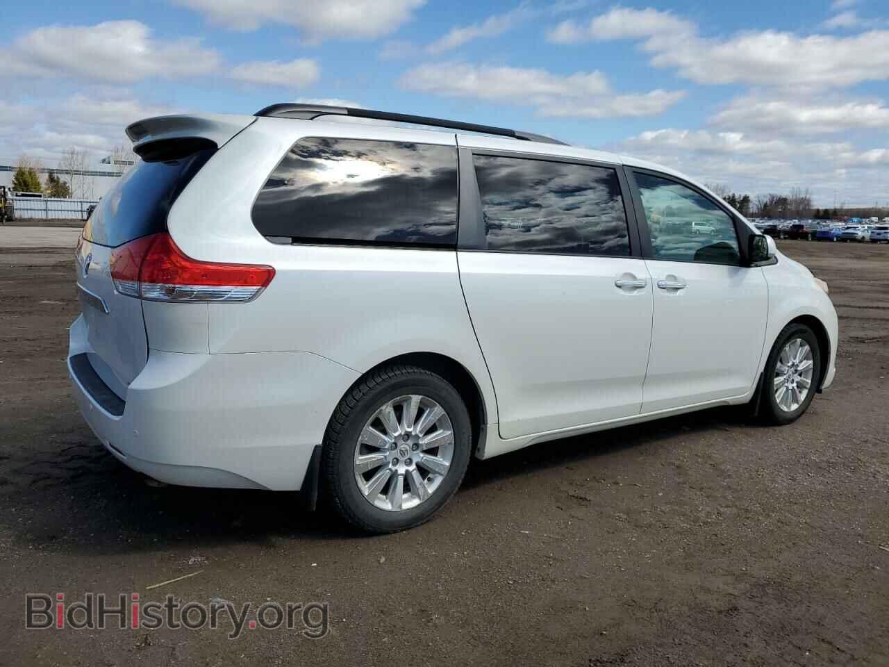 2012 TOYOTA All Models - VIN: 5TDDK3DCXCS047104 - Фото 3