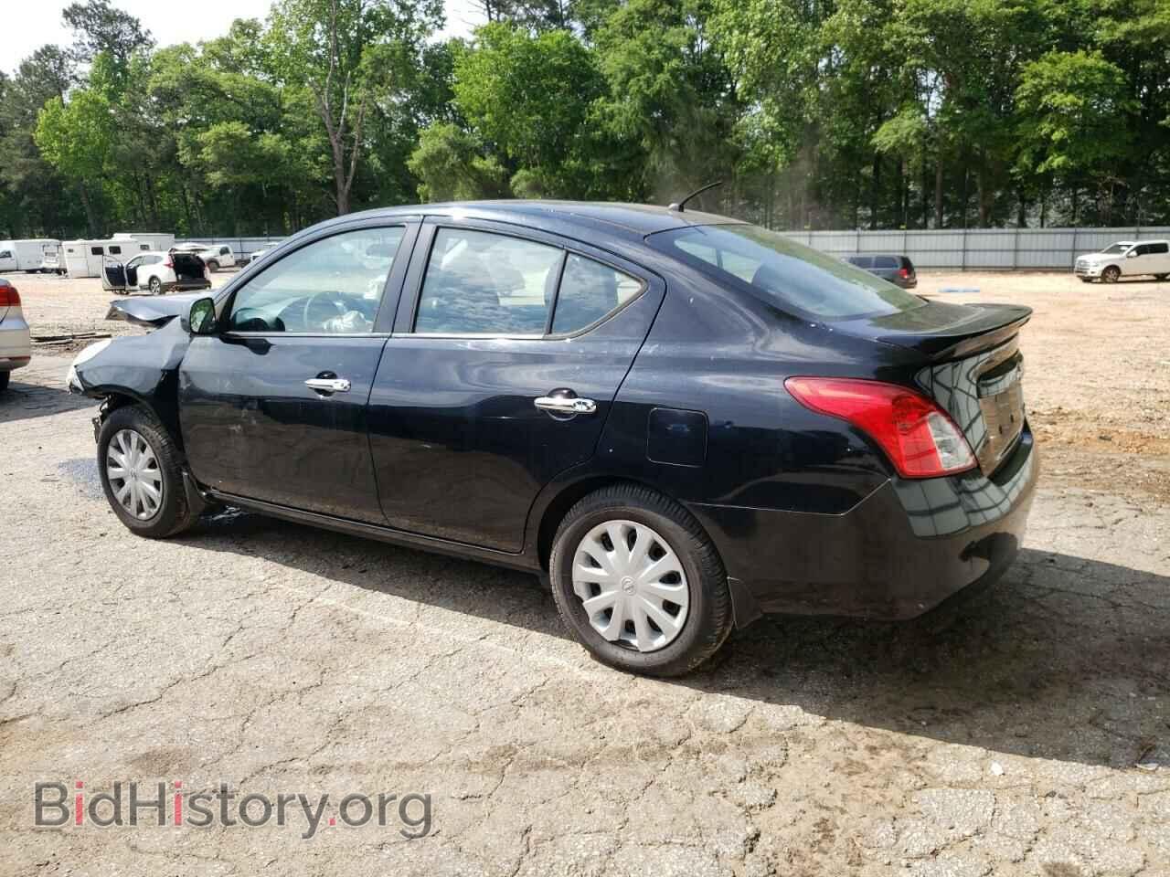 2013 NISSAN VERSA - VIN: 3N1CN7AP1DL879006 - Фото 2