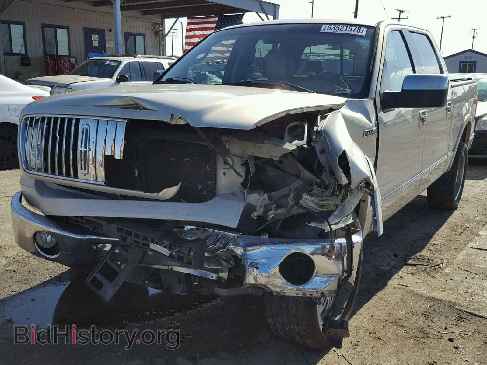 2006 LINCOLN MARK LT - VIN: 5LTPW18596FJ12236 - Фото 2