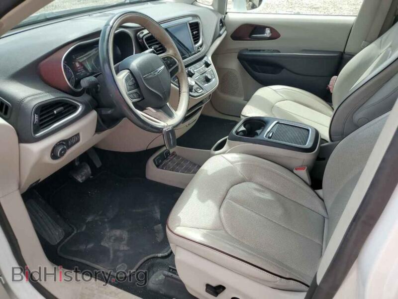 2020 Chrysler PACIFICA (VIN 2C4RC1GG8LR171628) — фото 7 из 13