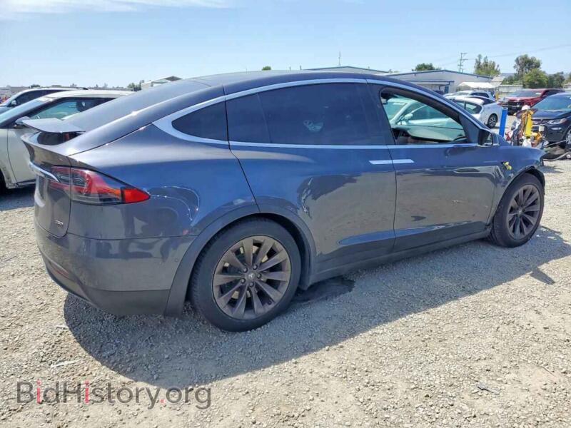 2018 Tesla MODEL X (VIN 5YJXCAE27JF110939) — фото 3 из 12
