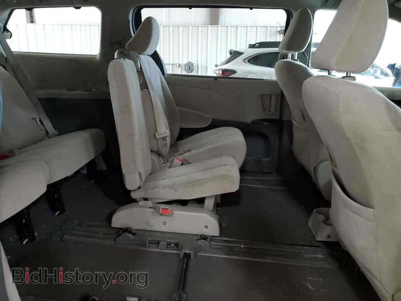 2011 TOYOTA All Models - VIN: 5TDKK3DC6BS016549 - Фото 11