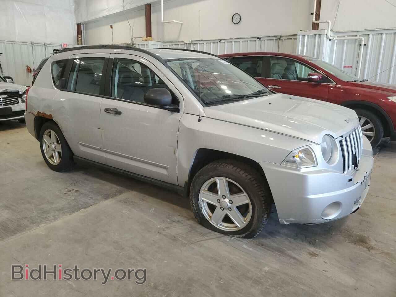 2008 JEEP COMPASS - VIN: 1J8FT47088D731934 - Фото 4
