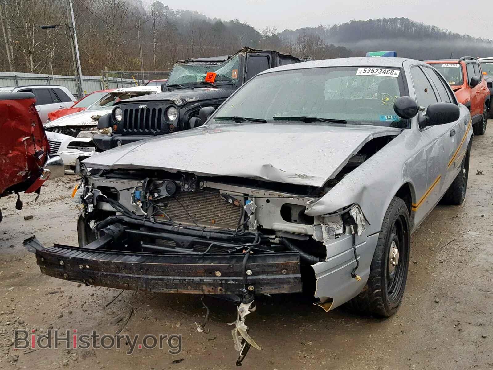 2010 FORD CROWN VIC - VIN: 2FABP7BV6AX110856 - Фото 2