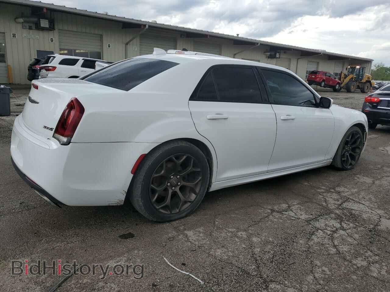 2016 CHRYSLER 300 - VIN: 2C3CCABG4GH287227 - Photo 3