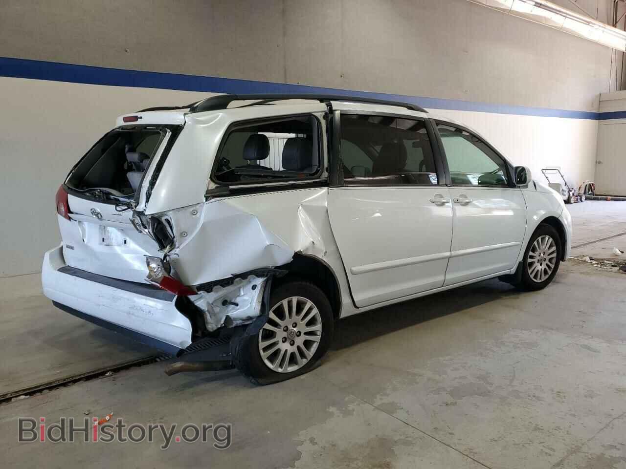2010 TOYOTA All Models - VIN: 5TDYK4CC8AS334382 - Фото 3