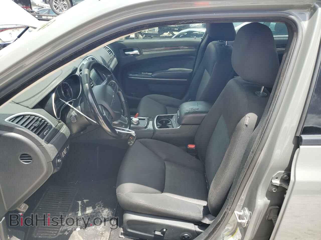 2019 CHRYSLER 300 - VIN: 2C3CCAAGXKH590572 - Фото 7