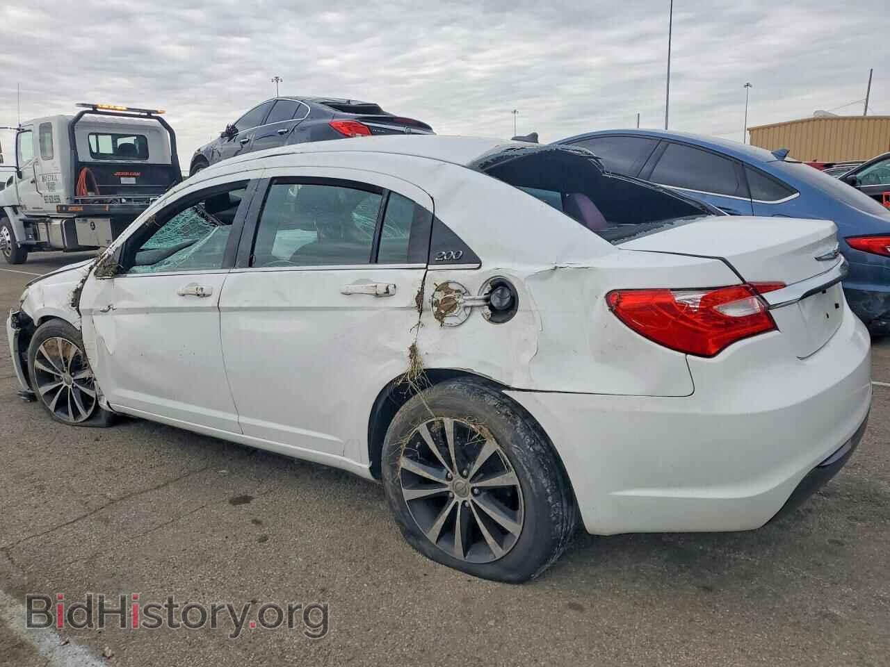 2013 CHRYSLER 200 - VIN: 1C3CCBBB6DN580270 - Фото 2