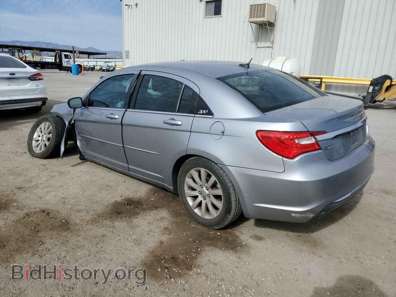 2013 CHRYSLER 200 - VIN: 1C3CCBBG5DN659909 - Фото 2