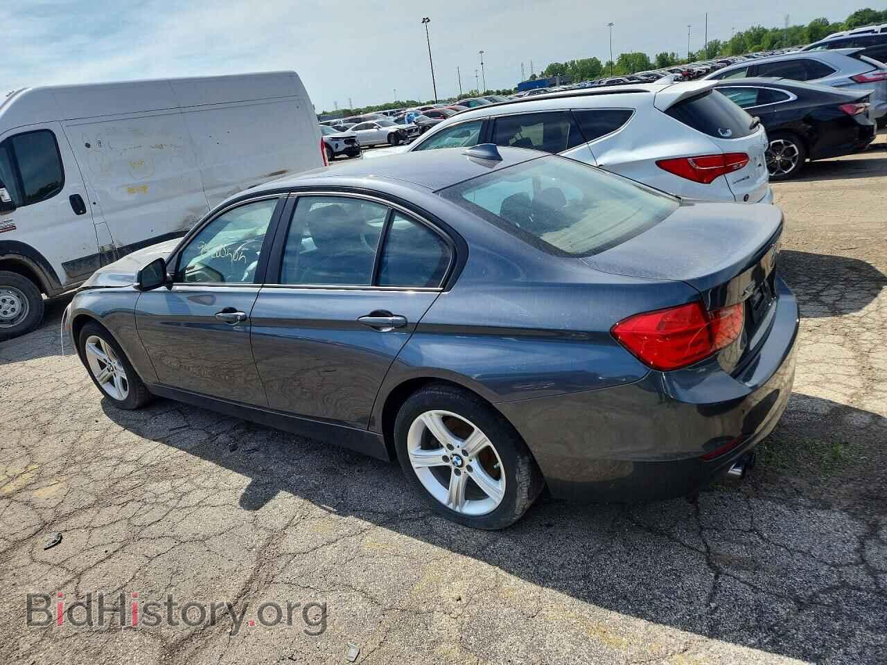 2013 BMW 3 SERIES - VIN: WBA3B5C53DF596295 - Фото 2