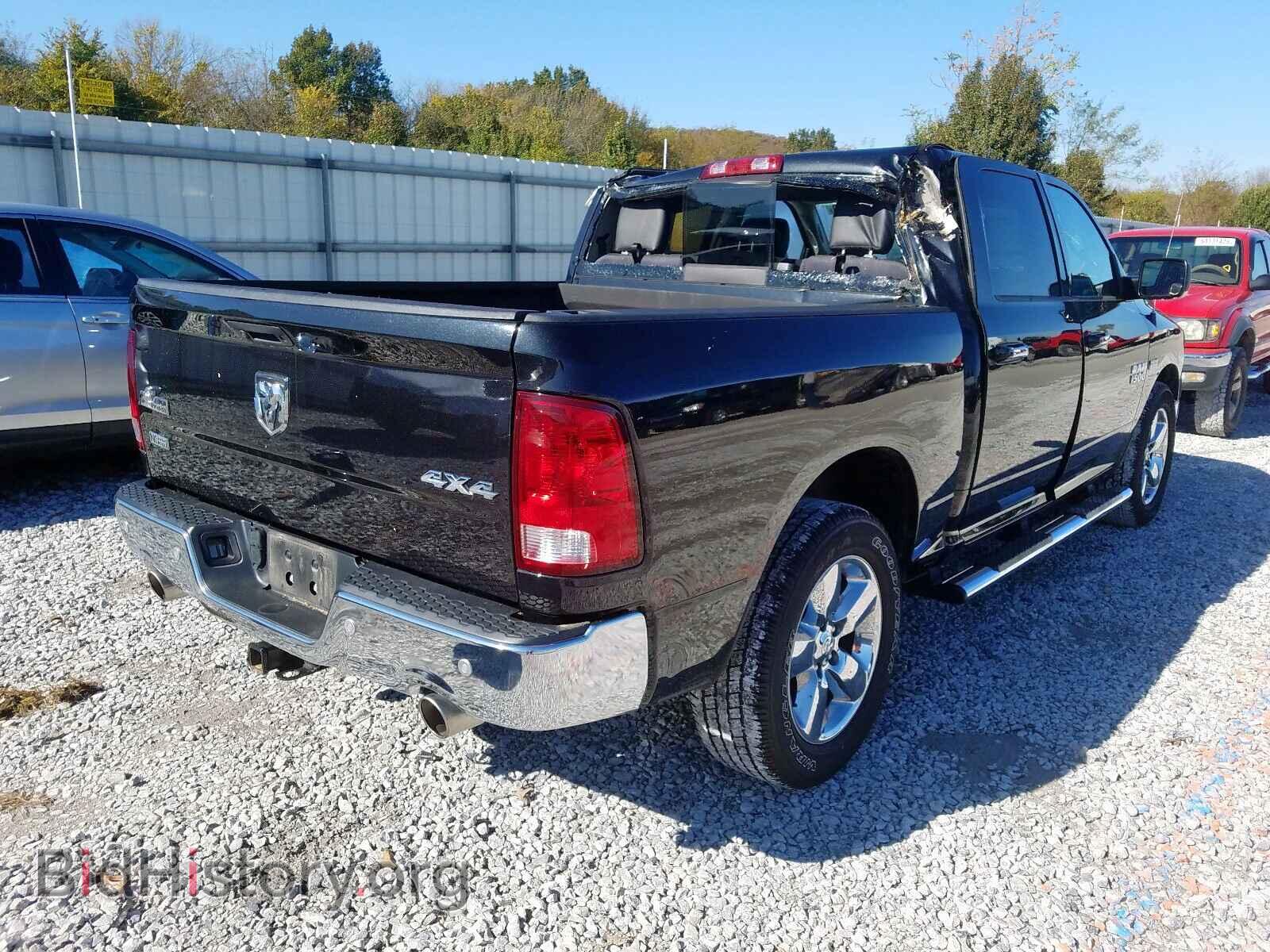 2016 RAM 1500 SLT - VIN: 1C6RR7LT9GS117903 - Фото 4