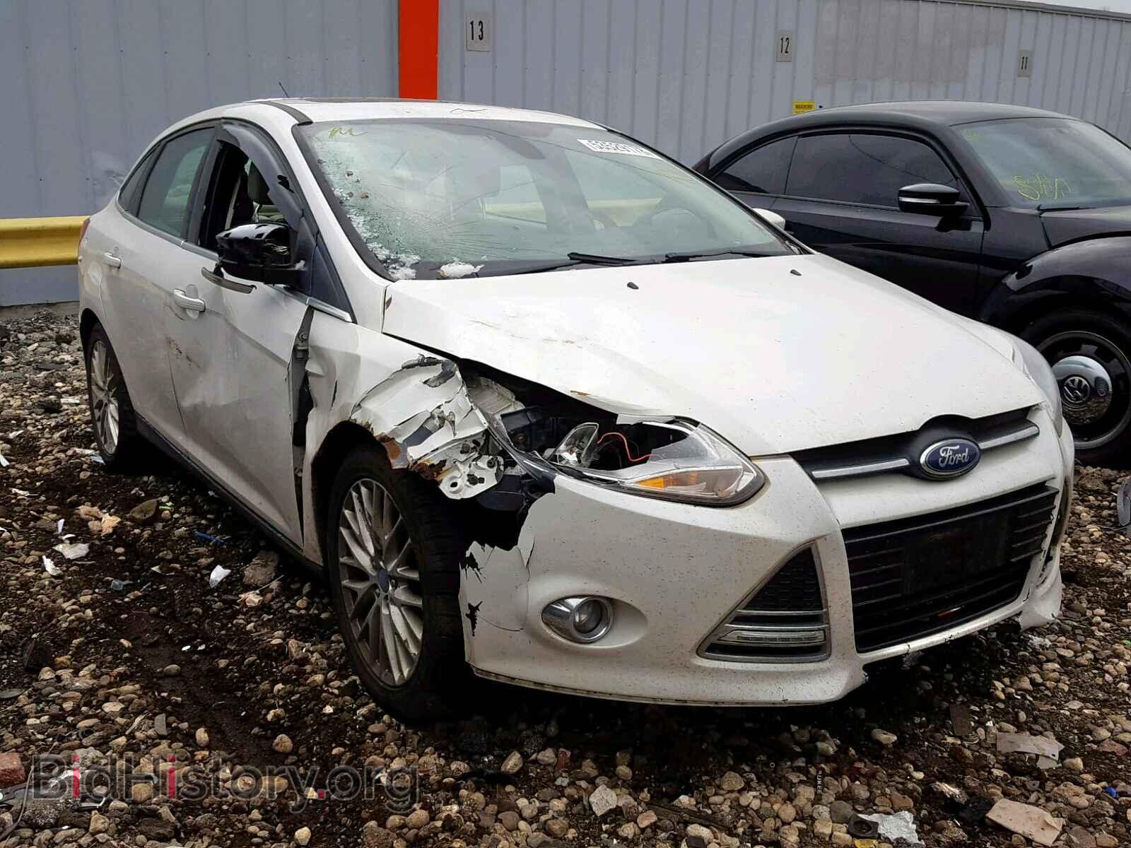 Photo 1FAHP3H28CL105142 - FORD FOCUS 2012