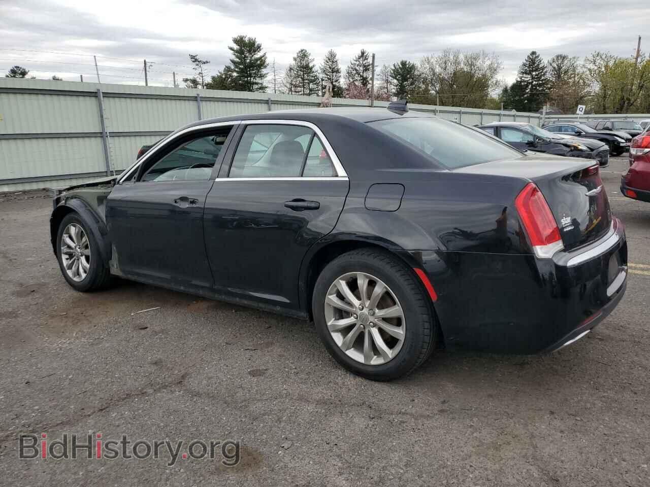 2015 CHRYSLER 300 - VIN: 2C3CCARG7FH923482 - Фото 2