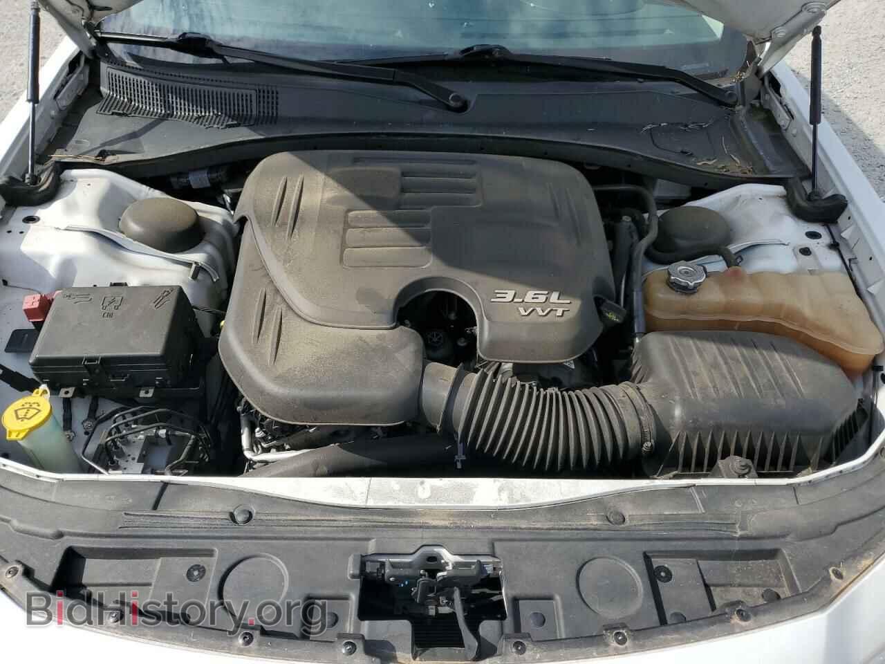2019 CHRYSLER 300 - VIN: 2C3CCAKG5KH534392 - Фото 11