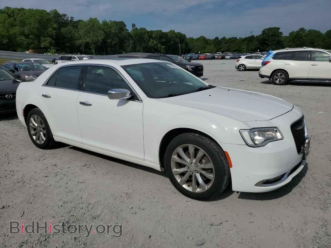2019 CHRYSLER 300 - VIN: 2C3CCAKG5KH534392 - Фото 4