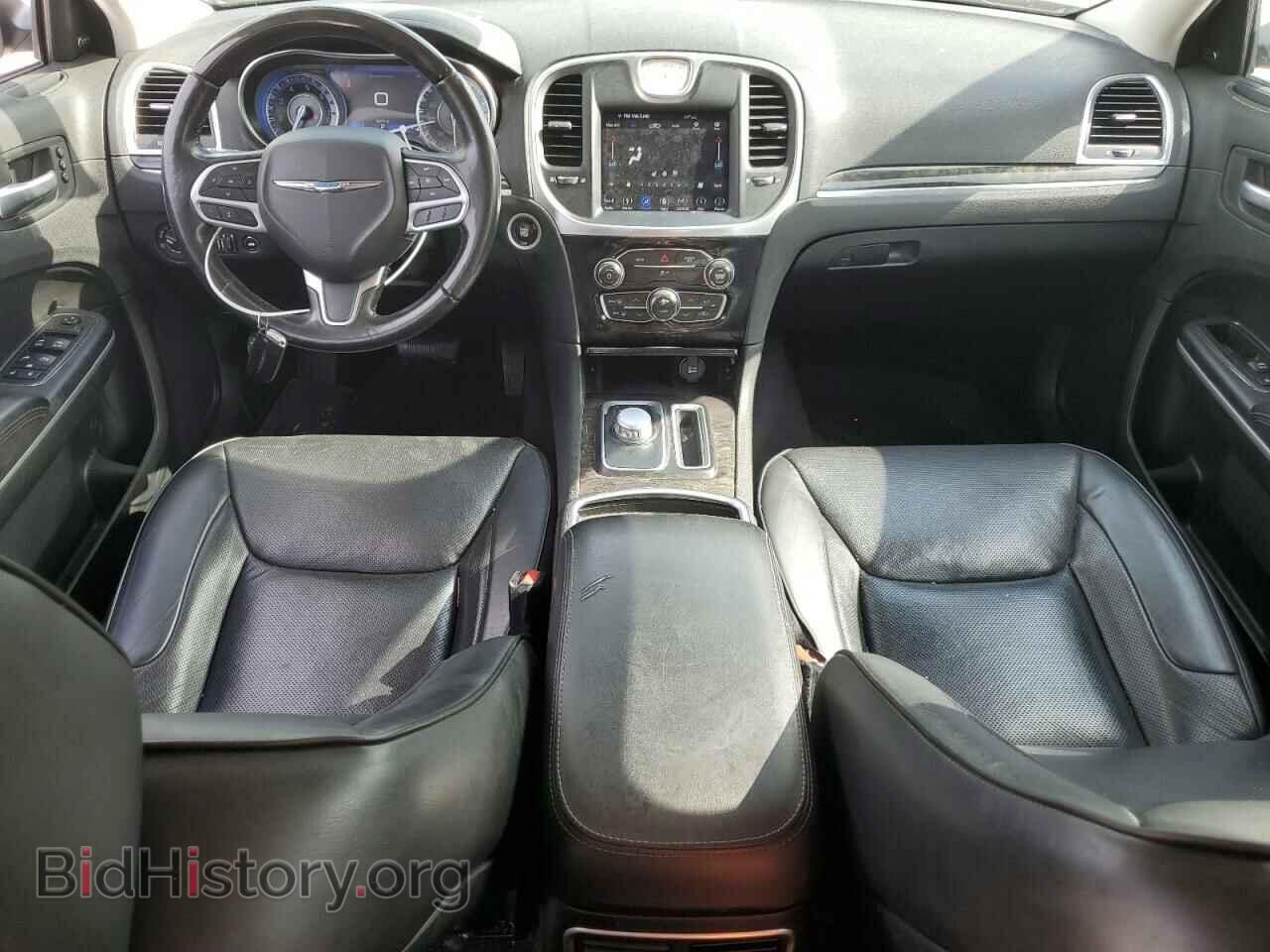 2019 CHRYSLER 300 - VIN: 2C3CCAKG5KH534392 - Фото 8