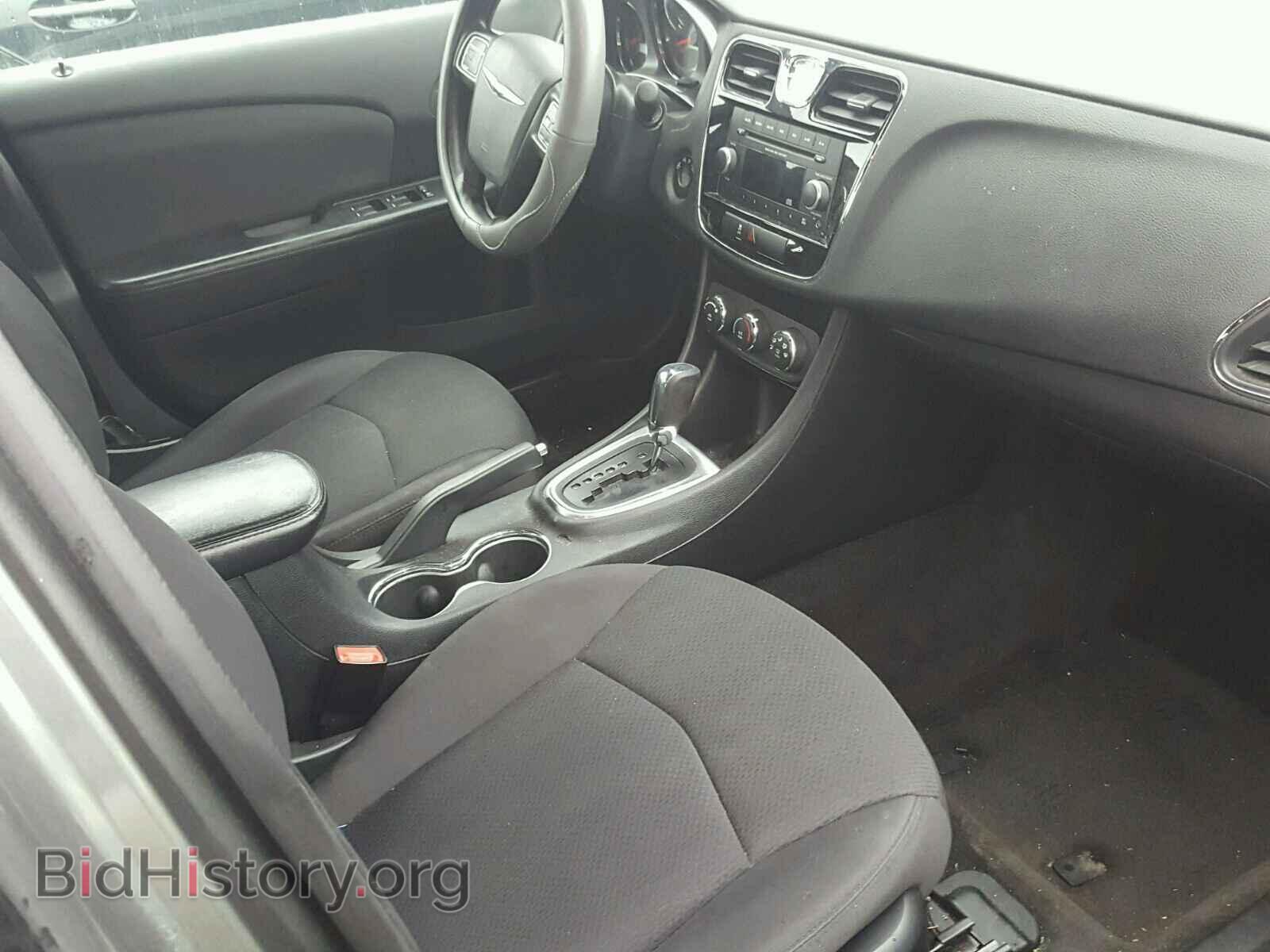 2012 CHRYSLER 200 - VIN: 1C3CCBAB2CN204598 - Фото 5