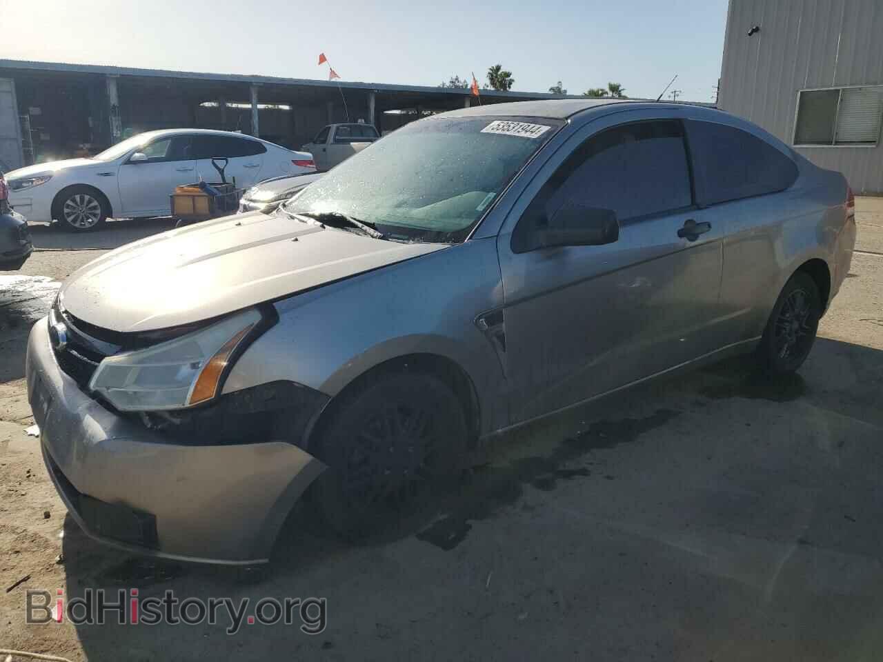 Photo 1FAHP33N98W138383 - FORD FOCUS 2008