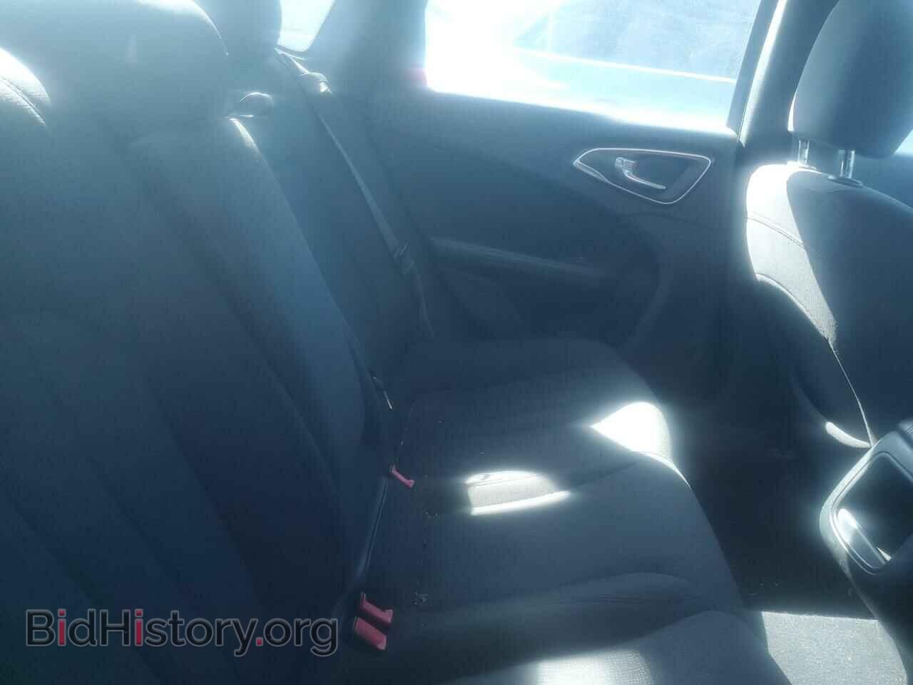 2015 CHRYSLER 200 - VIN: 1C3CCCAB1FN637159 - Фото 10