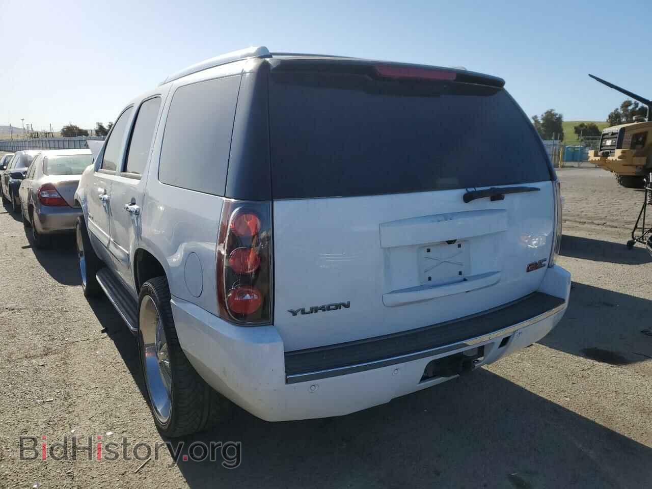 2007 GMC YUKON - VIN: 1GKFK63827J259364 - Фото 2