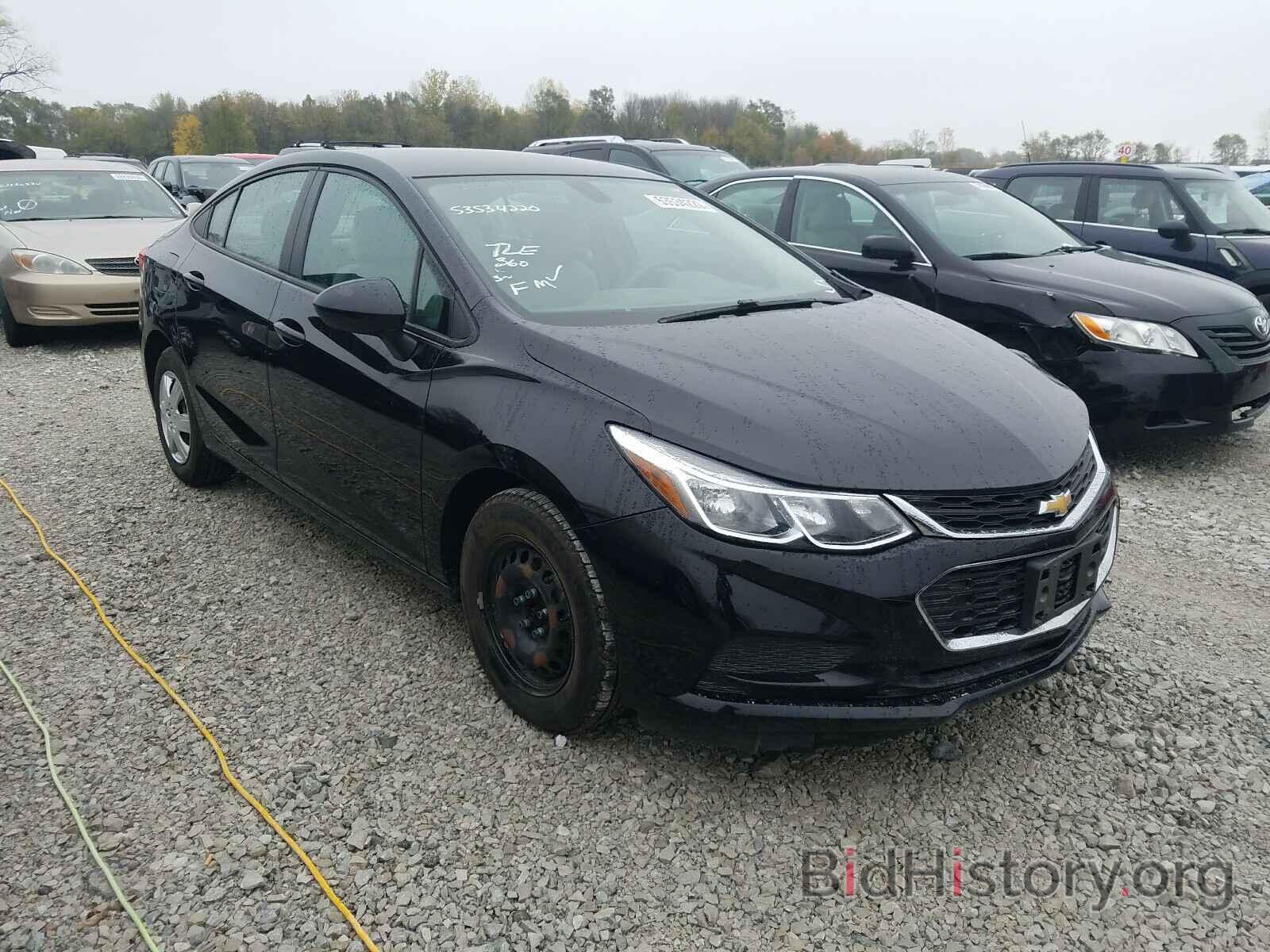 Photo 1G1BC5SM7J7141243 - CHEVROLET CRUZE 2018