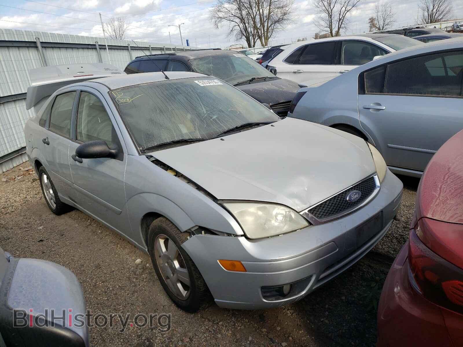 Photo 1FAHP34N77W366122 - FORD FOCUS 2007