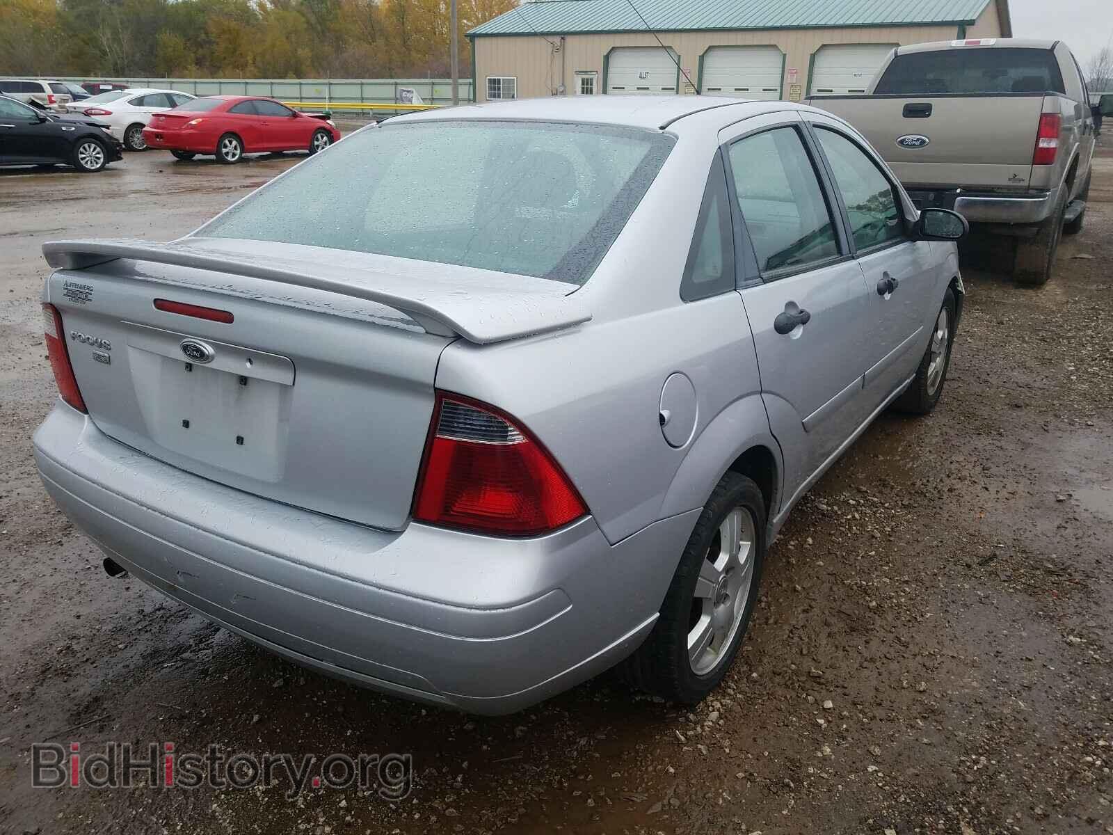 2007 FORD FOCUS - VIN: 1FAHP34N77W366122 - Фото 4