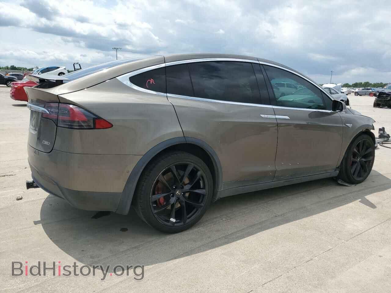 2016 TESLA MODEL X - VIN: 5YJXCBE48GF005827 - Photo 3
