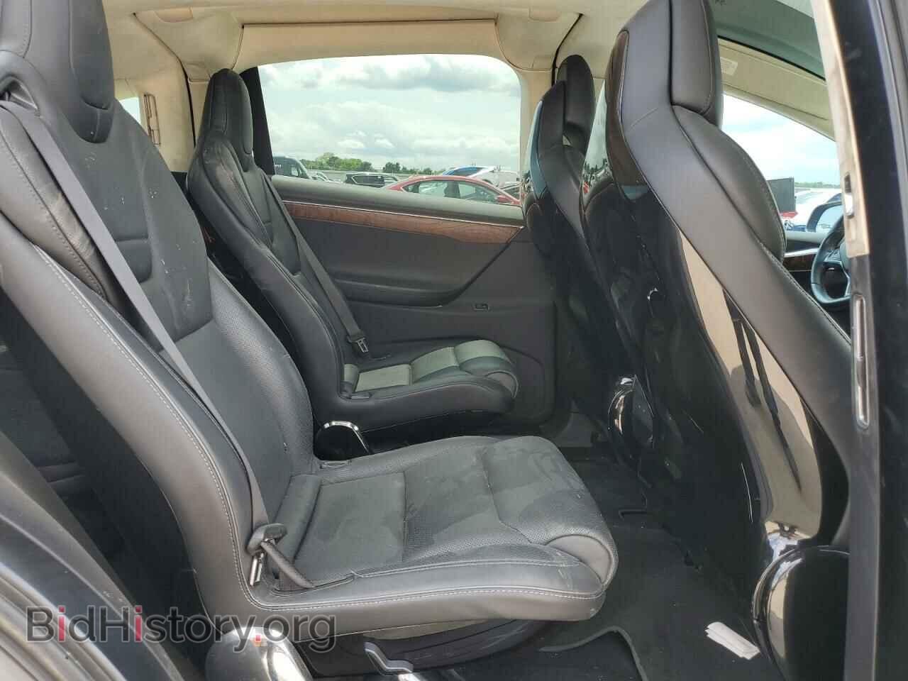 2016 TESLA MODEL X - VIN: 5YJXCBE48GF005827 - Photo 10