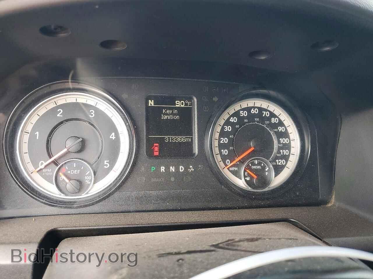 2017 RAM 2500 - VIN: 3C6UR5CL4HG529587 - Photo 9